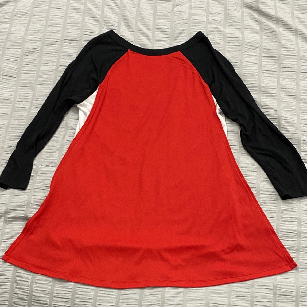Mickey Mouse Vampire 3 Qtr Sleeve Tee with Red Cape Juniors Size Small Disney - Picture 7 of 9